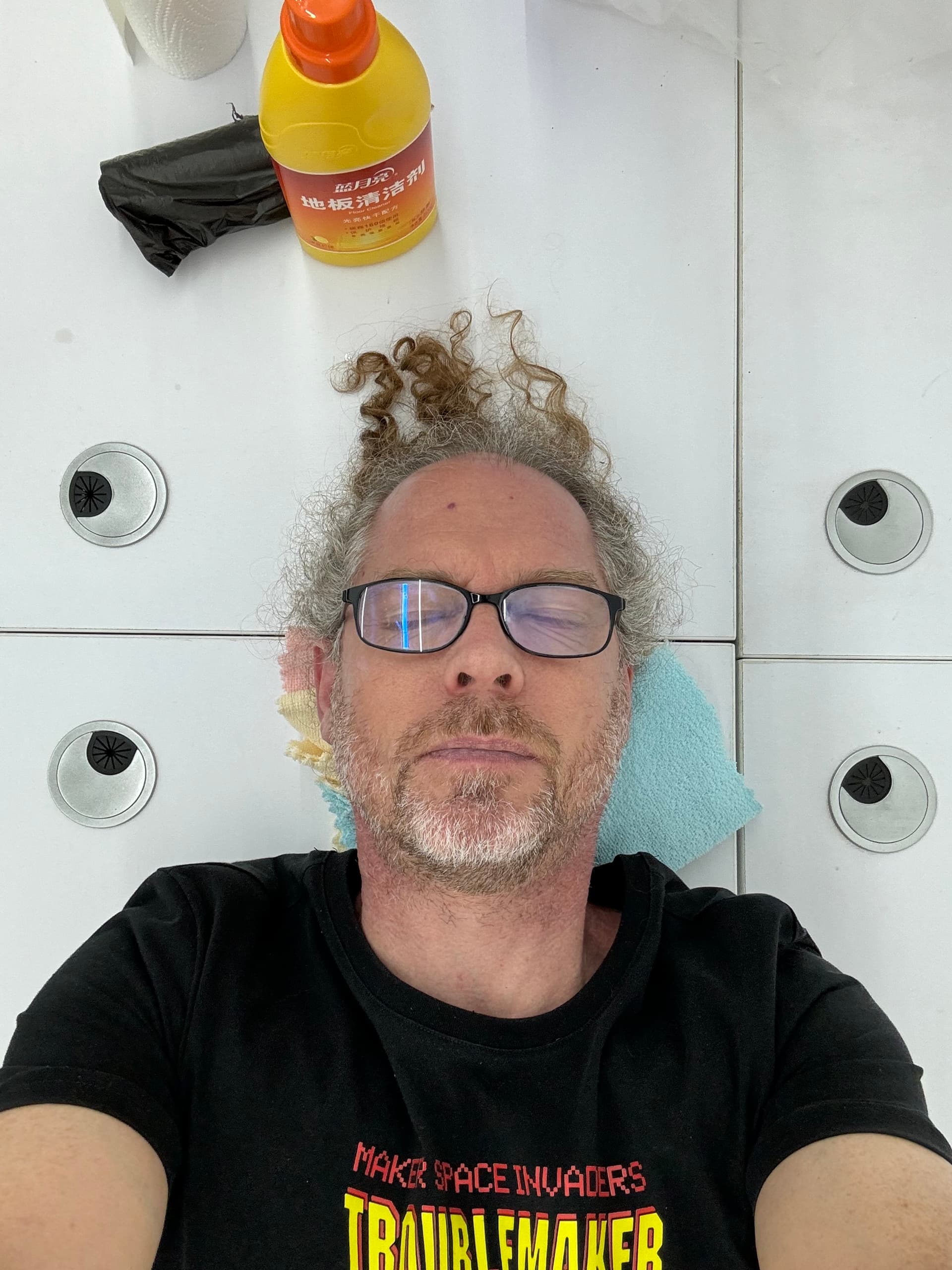 Henk is een spons